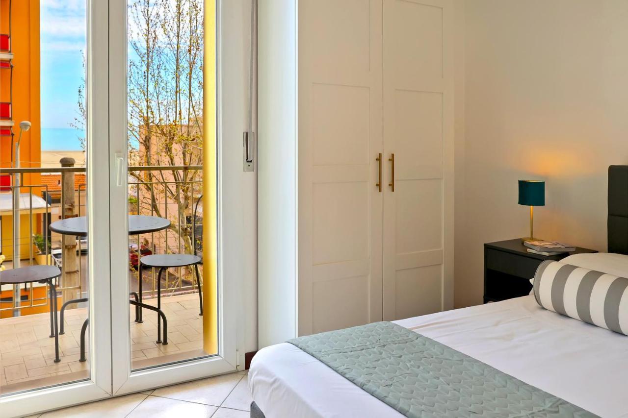Appartamenti Leone - Vista Mare - Pet Friendly Rimini Exteriér fotografie